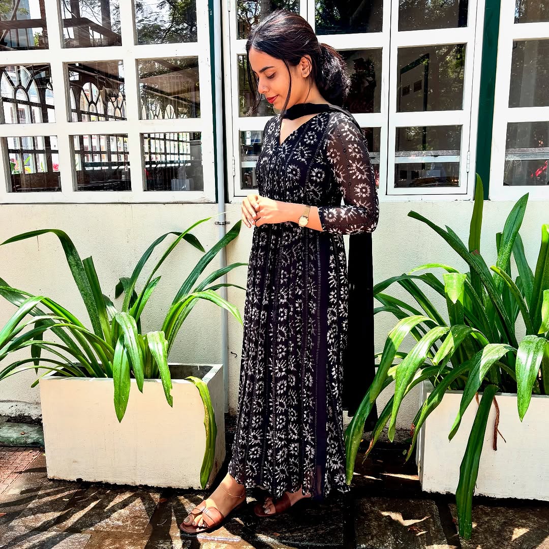 Beautiful Black Georgette Kali Cut Maxi